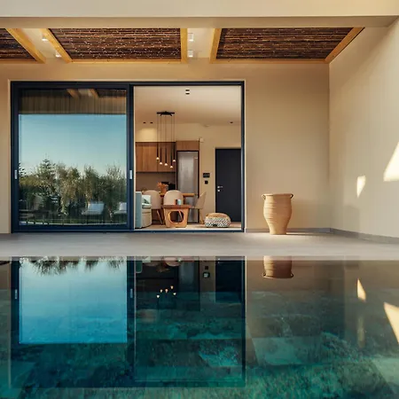 Acantha Villa, A Escape With Heated Pool, By Thinkvilla *