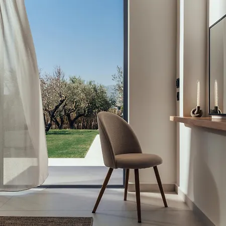 Acantha Villa, A Escape With Heated Pool, By Thinkvilla *