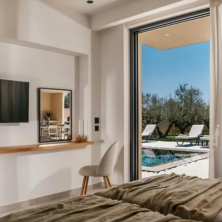 Acantha Villa, A Escape With Heated Pool, By Thinkvilla * Vanáton