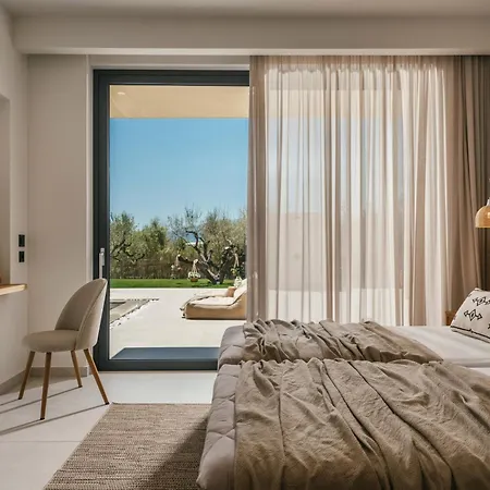Acantha Villa, A Escape With Heated Pool, By Thinkvilla * Vanato