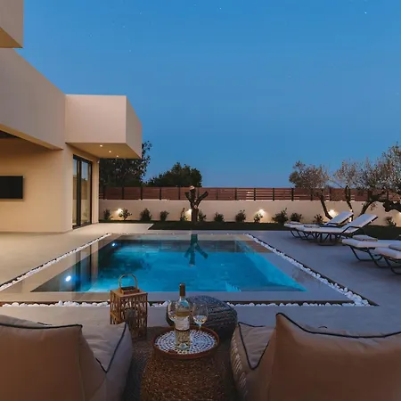 ヴィラ Acantha Villa, A Escape With Heated Pool, By Thinkvilla Vanáton